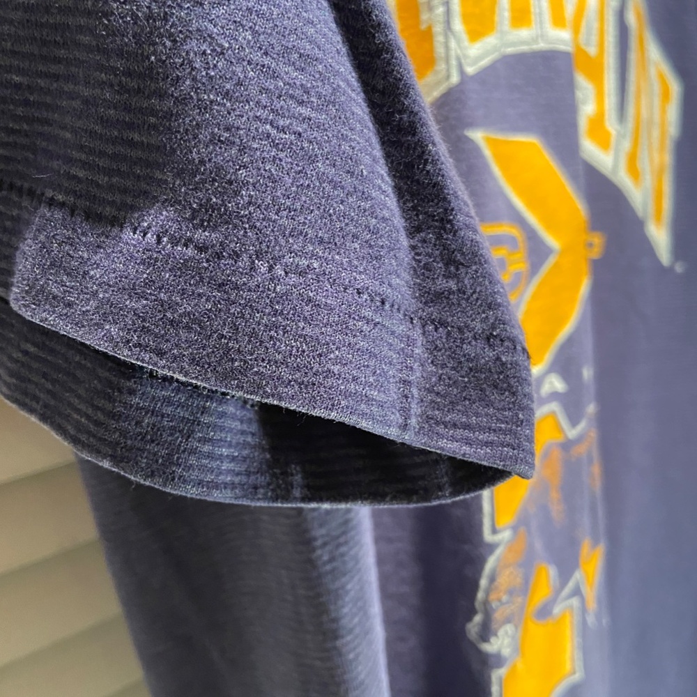 Vintage UM short sleeve t-shirt - Picture 4 of 6